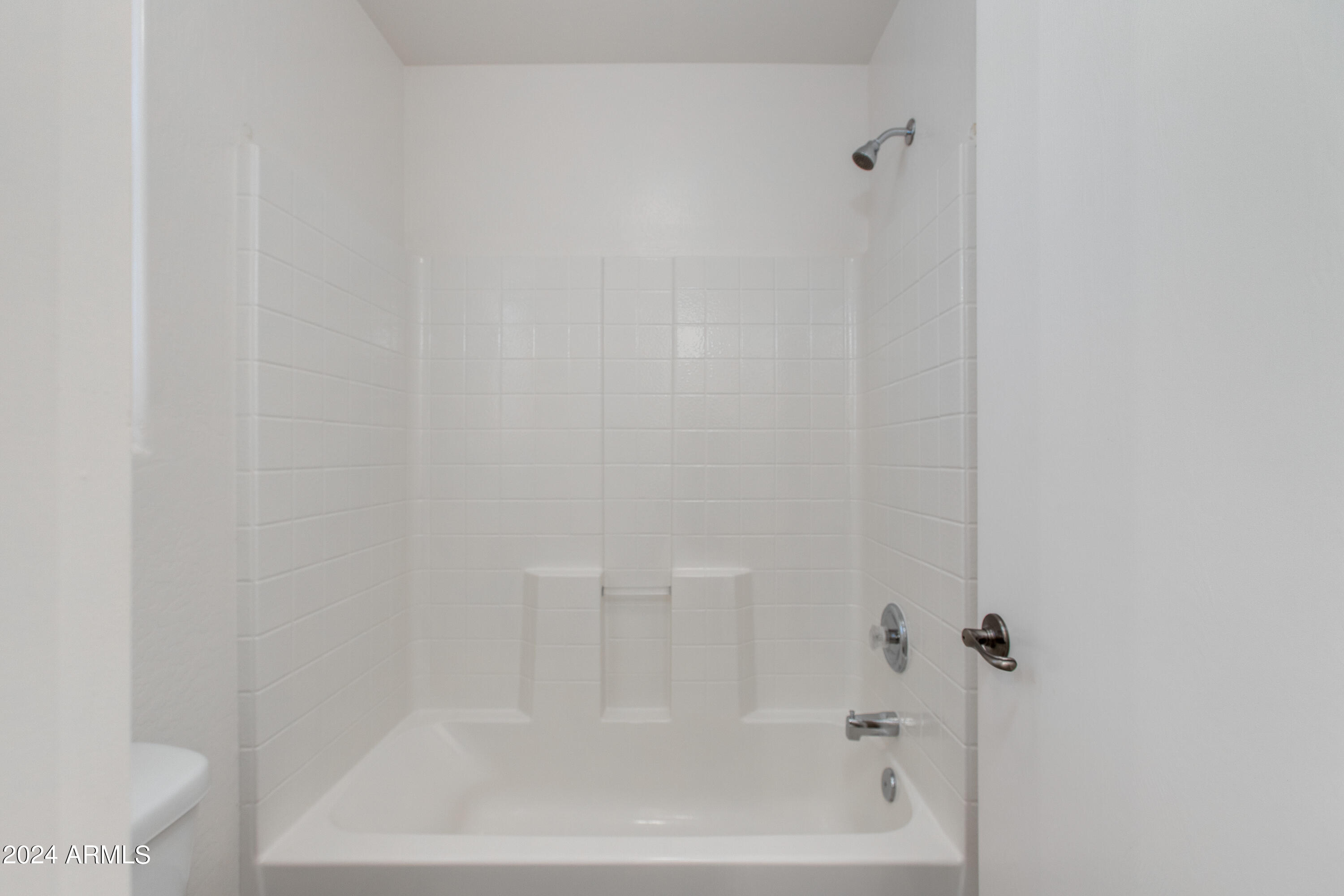 1404 S BALDWIN Loop