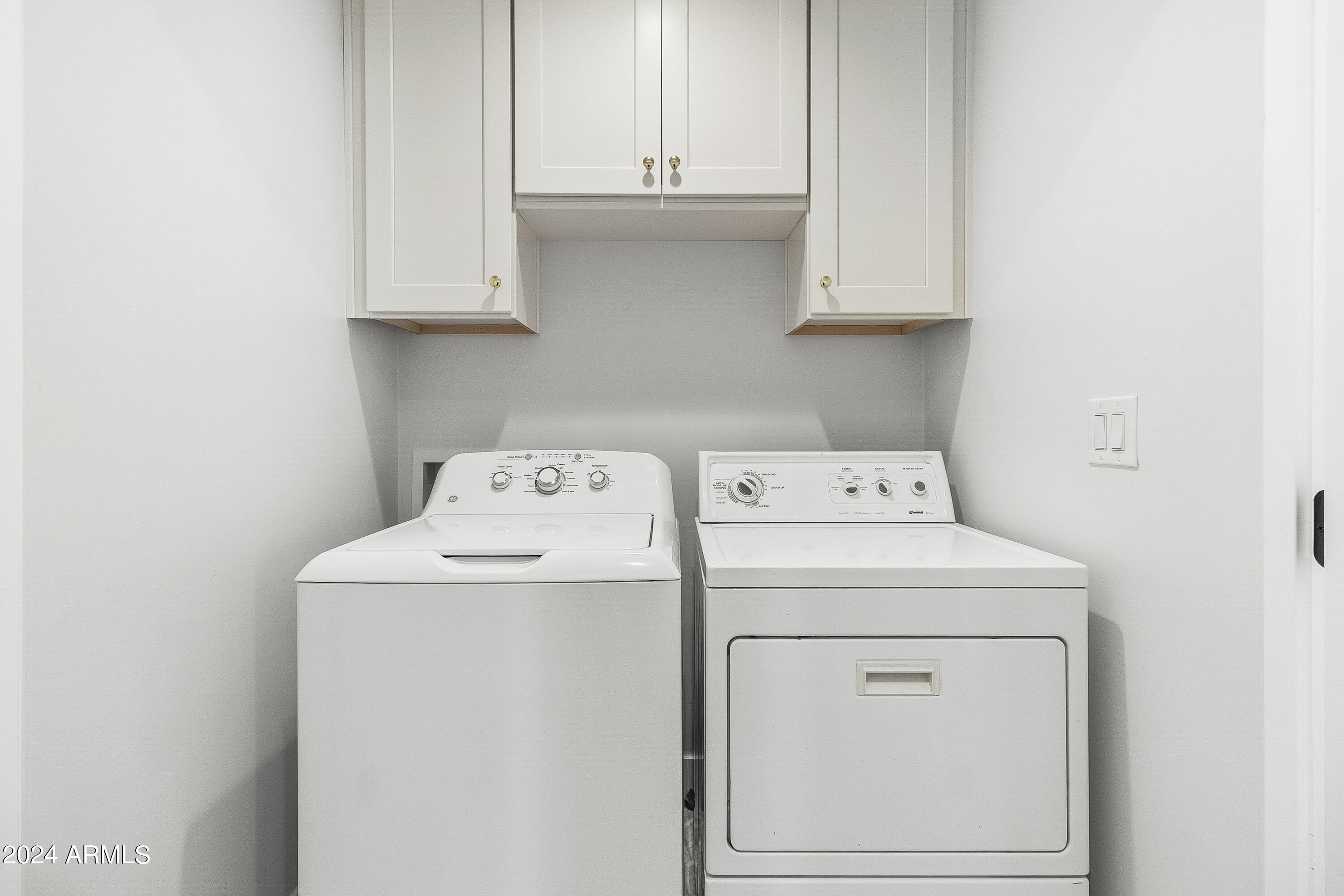 2322 N 81ST Place