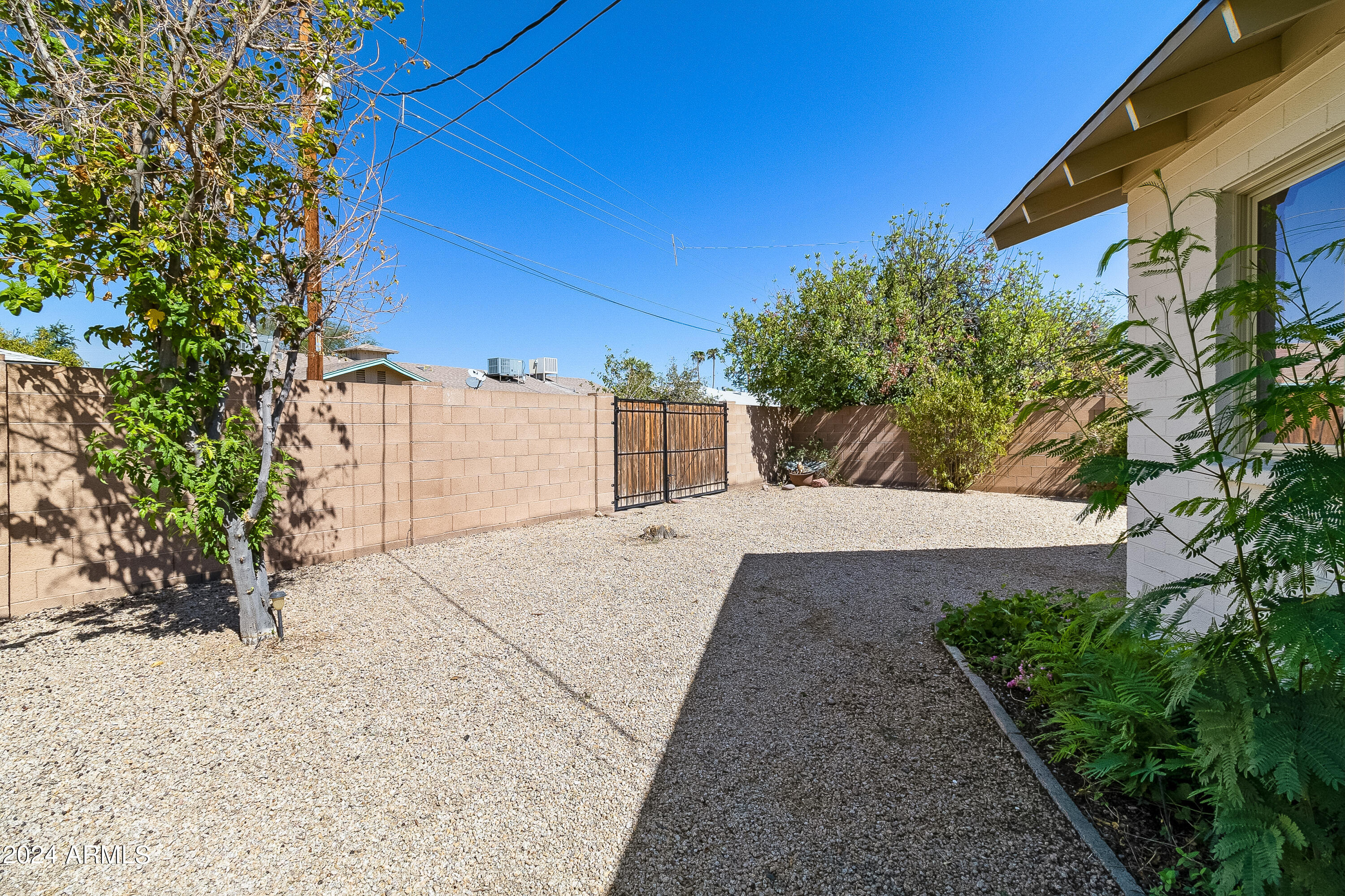 2322 N 81ST Place