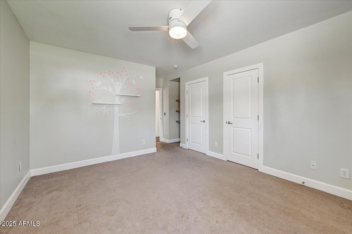 4243 E AVALON Drive