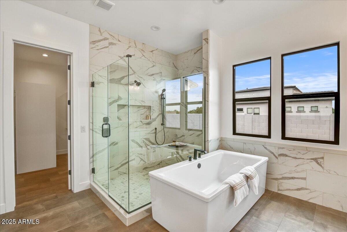 3329 W DESERT DAWN Drive