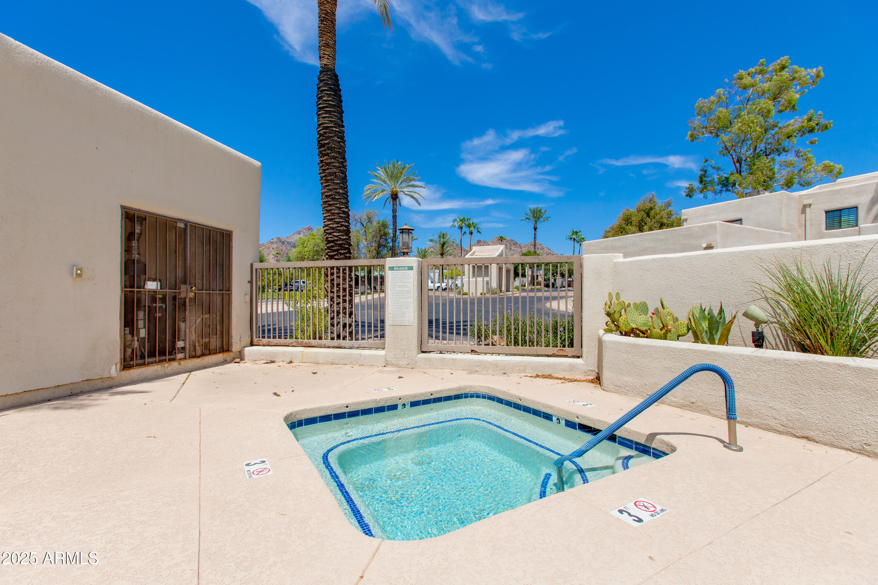 6202 N 30TH Place