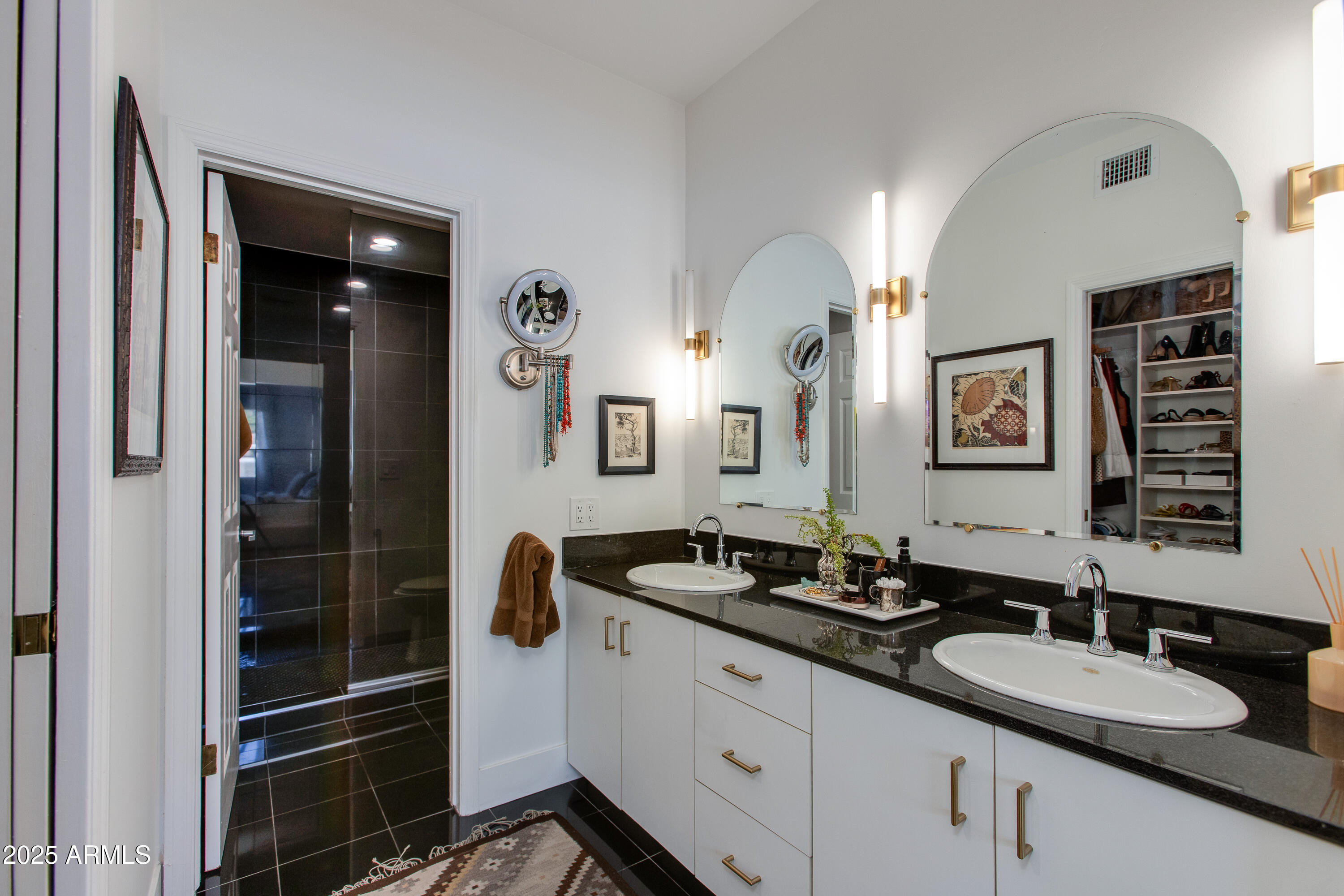 6202 N 30TH Place