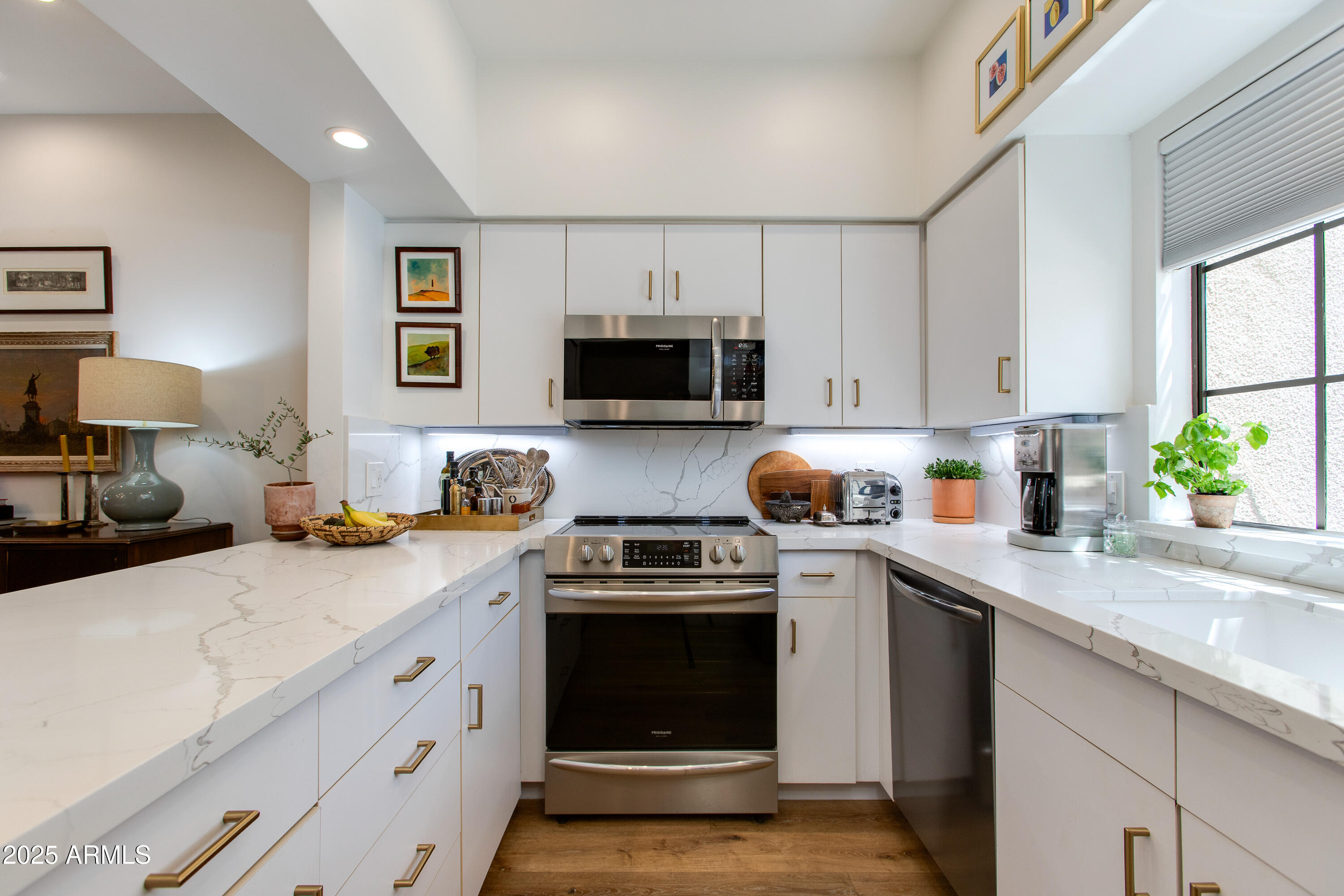 6202 N 30TH Place