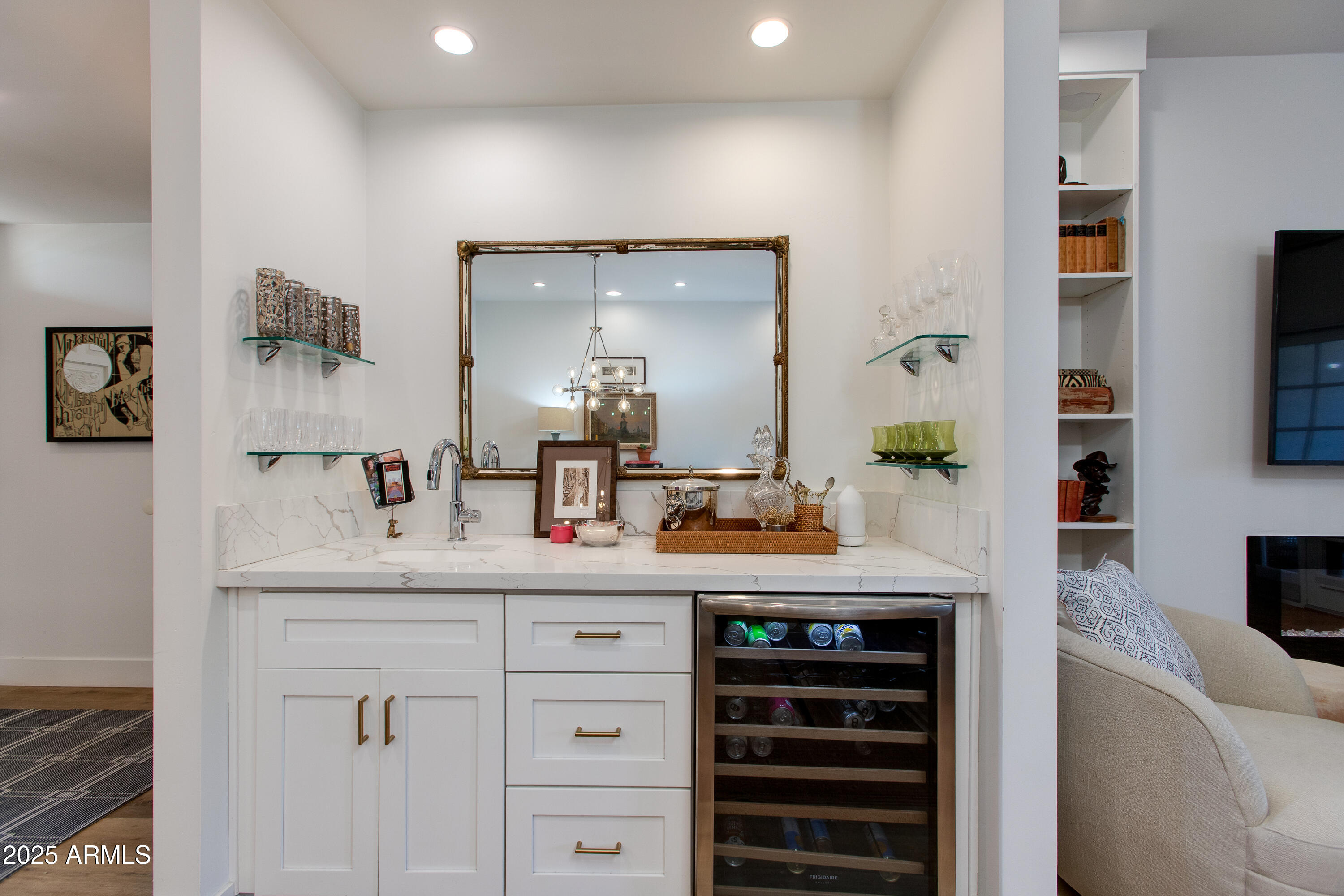 6202 N 30TH Place