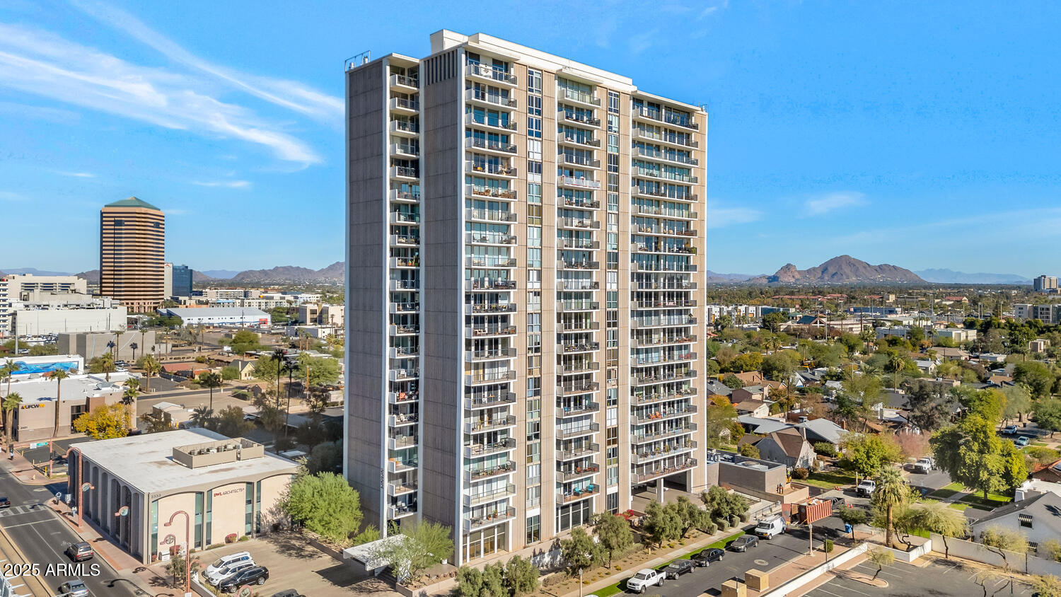 2323 N CENTRAL Avenue, 502