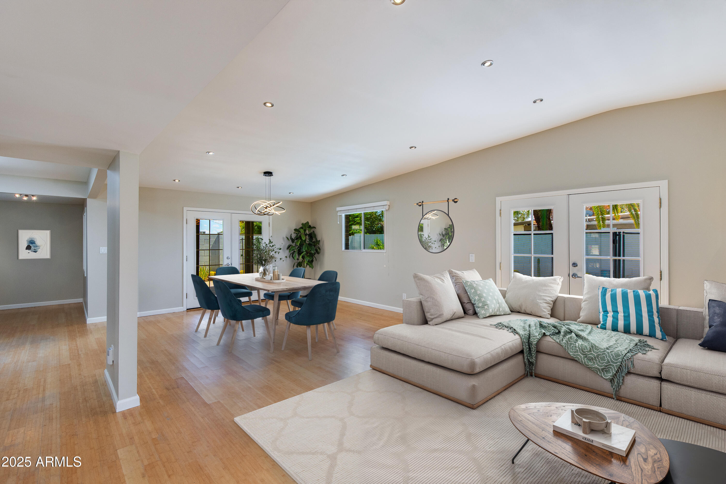 3707 E LAUREL Lane