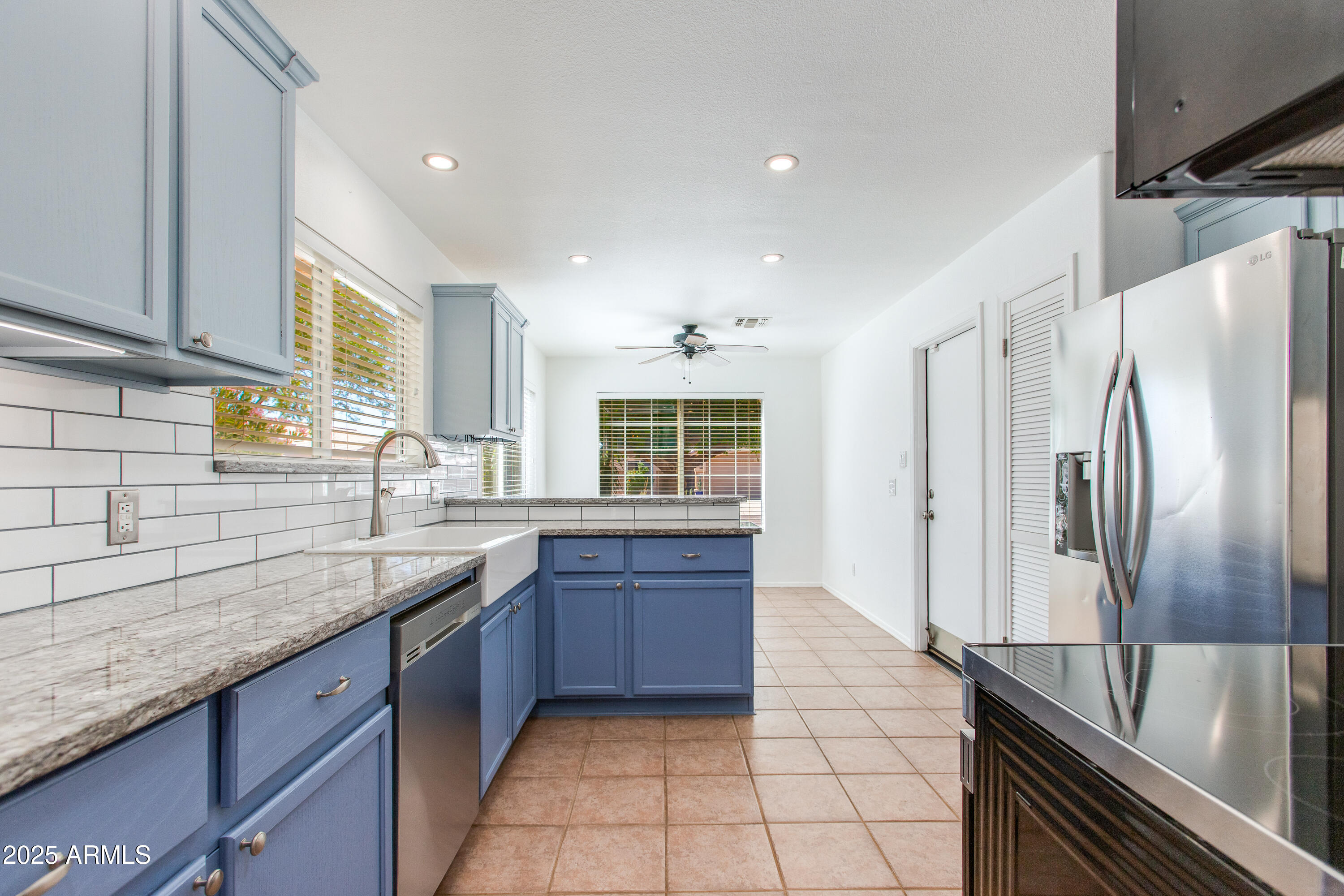 3612 W QUESTA Drive