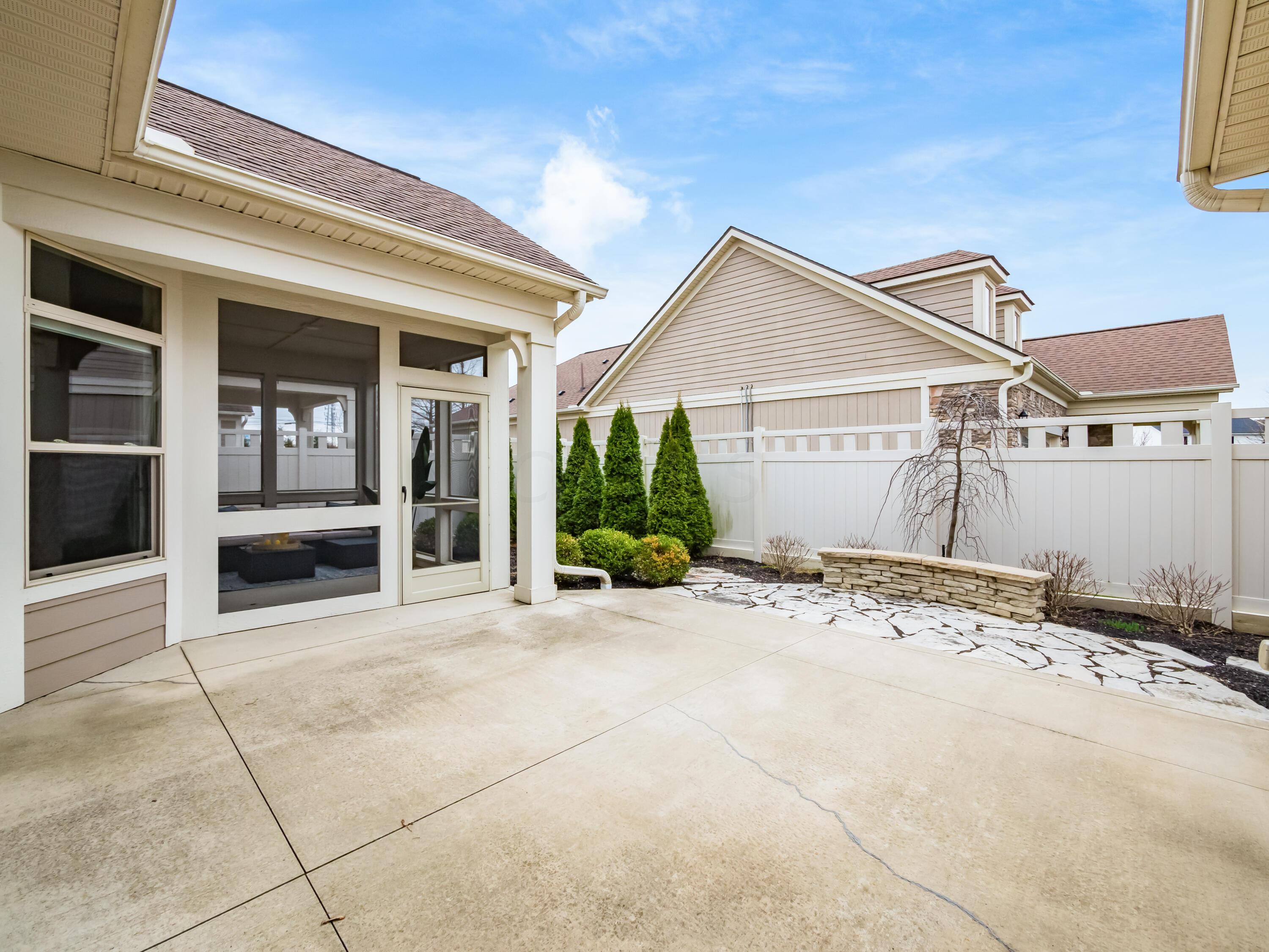 101 Courtyard Crossing Drive