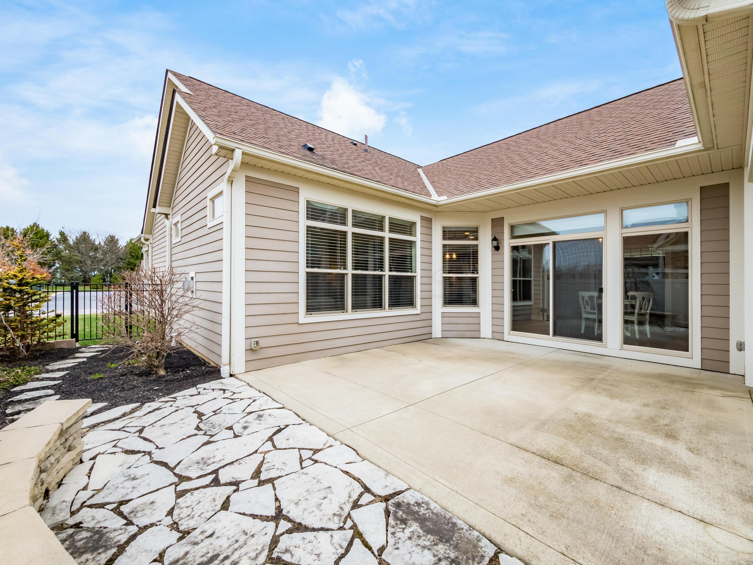 101 Courtyard Crossing Drive