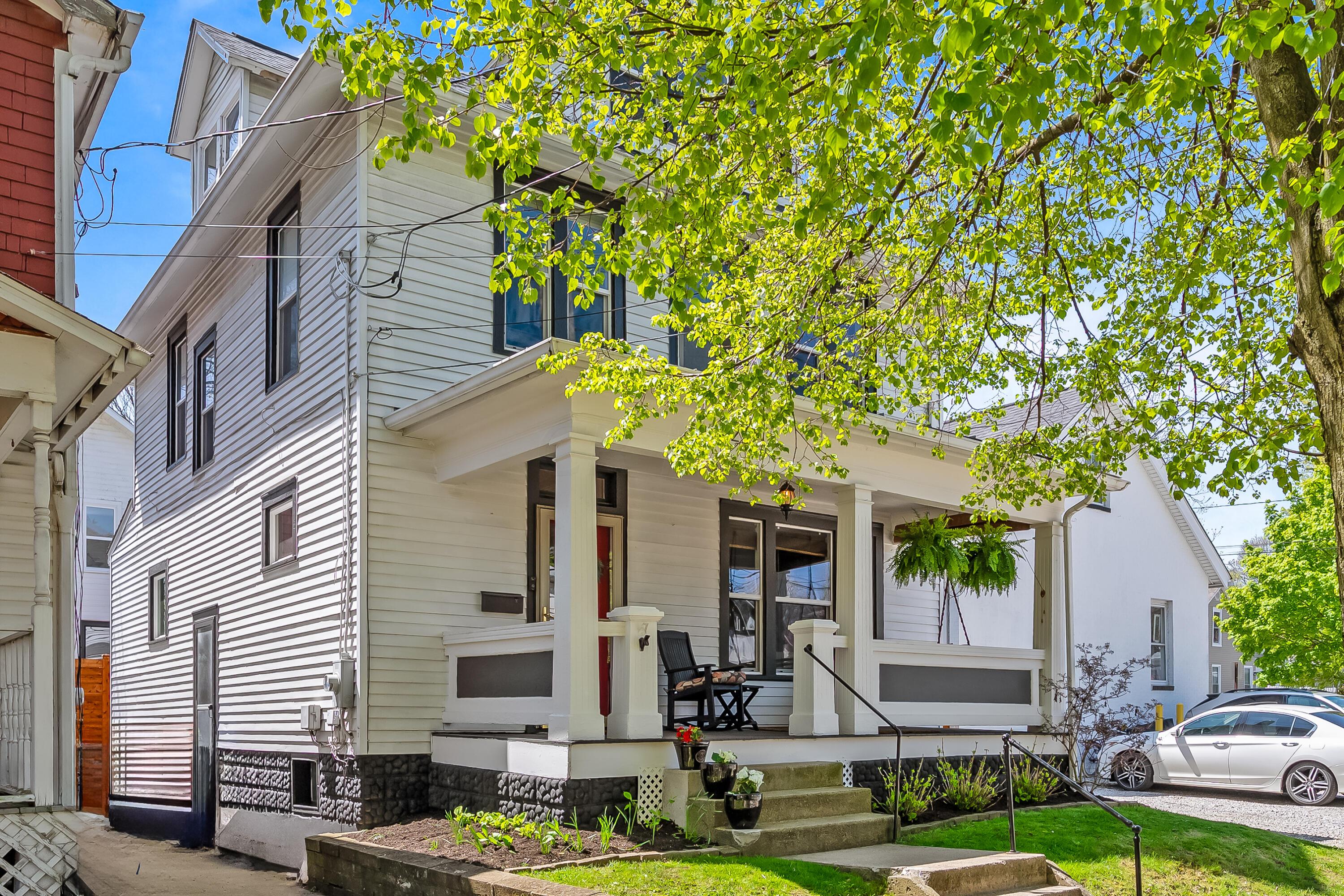 121 W Central Avenue