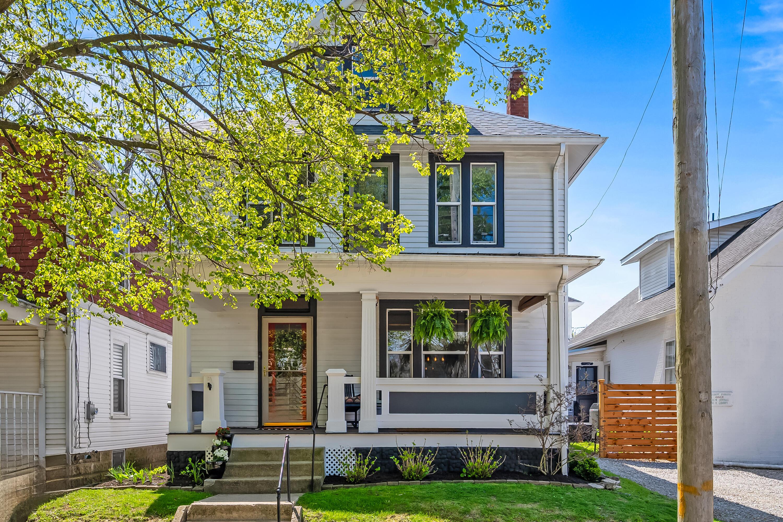 121 W Central Avenue