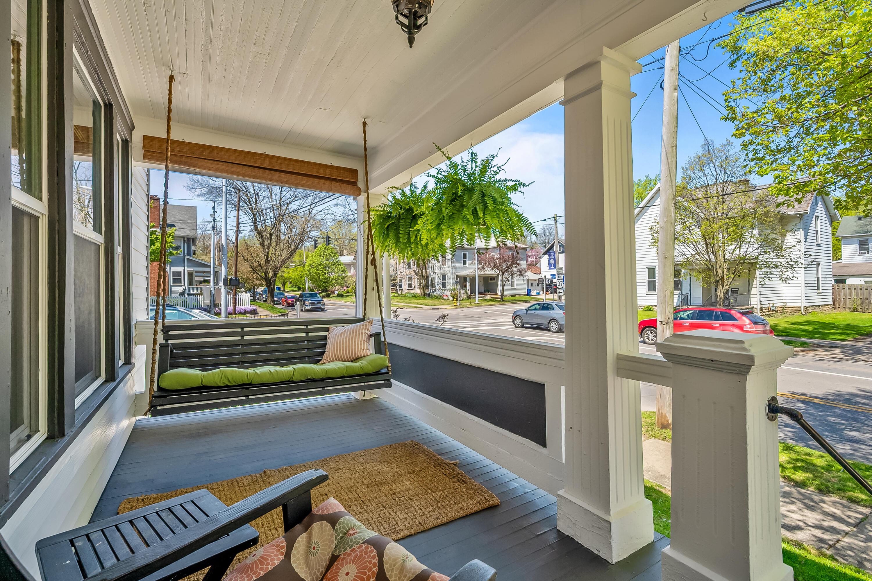 121 W Central Avenue
