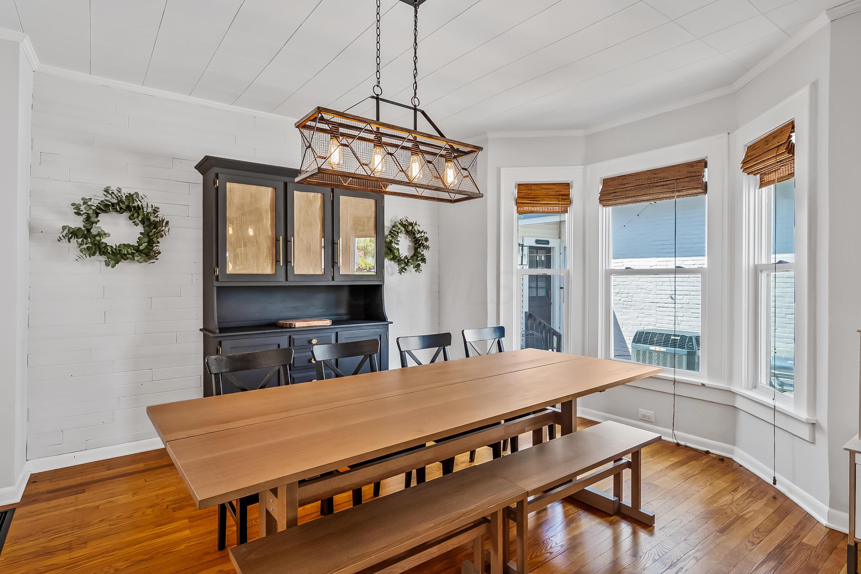 121 W Central Avenue