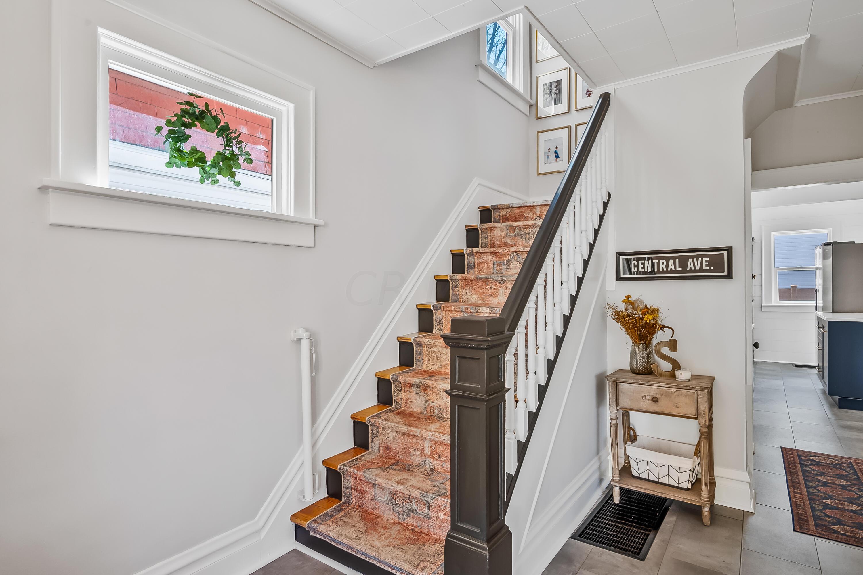 121 W Central Avenue