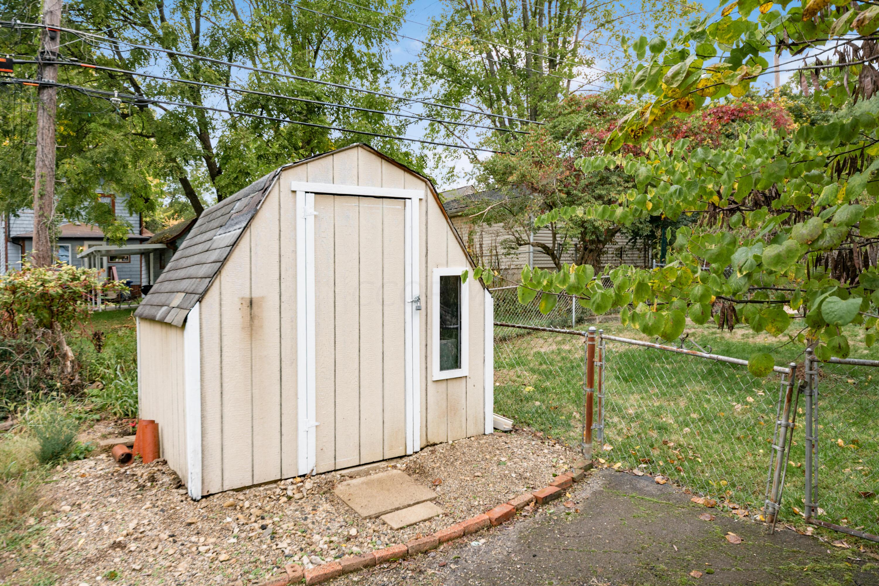 114 E Stanton Avenue