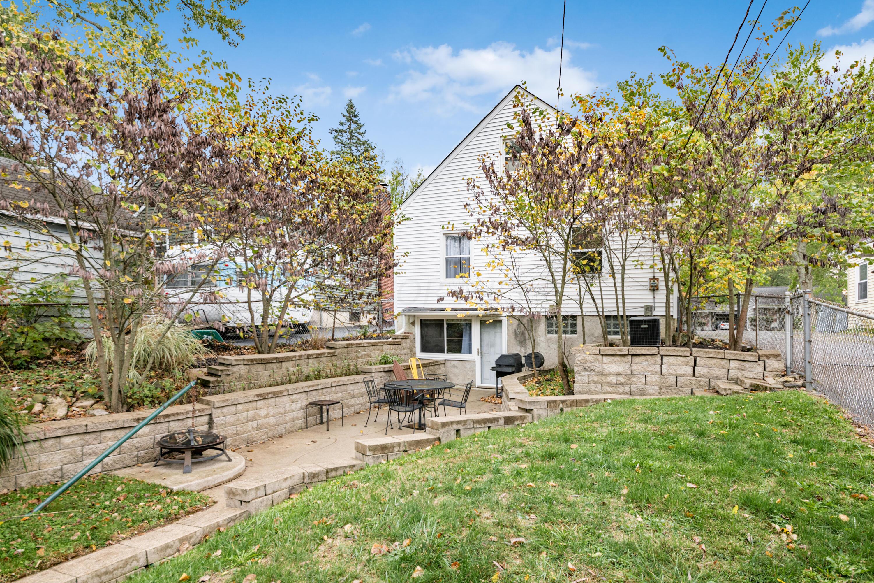 114 E Stanton Avenue