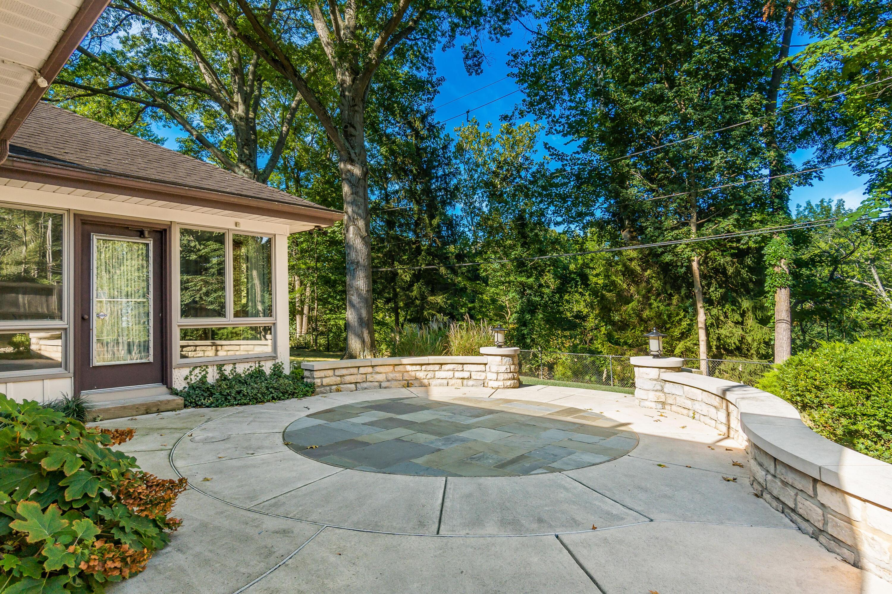 4711 Scenic Drive