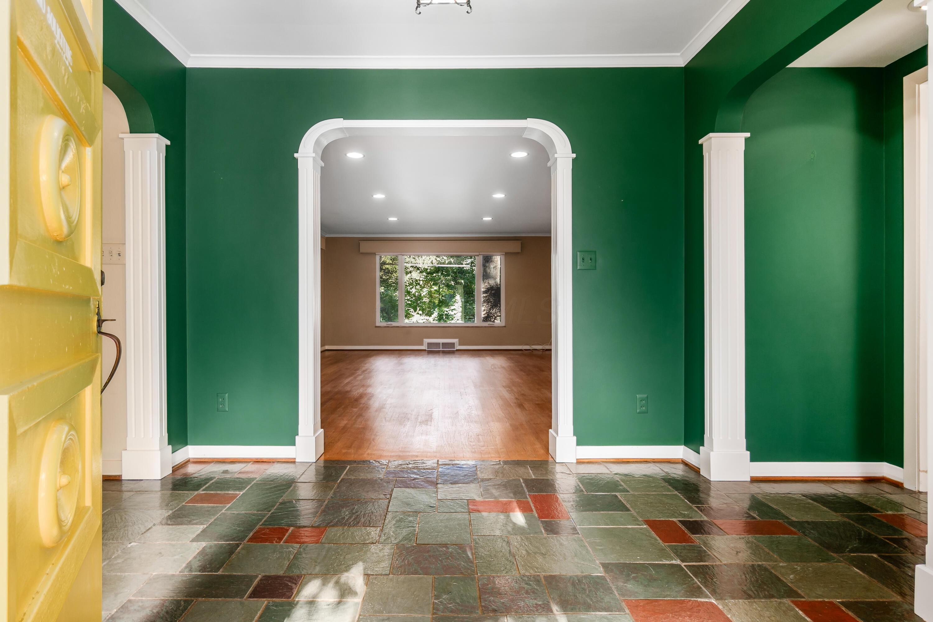 4711 Scenic Drive