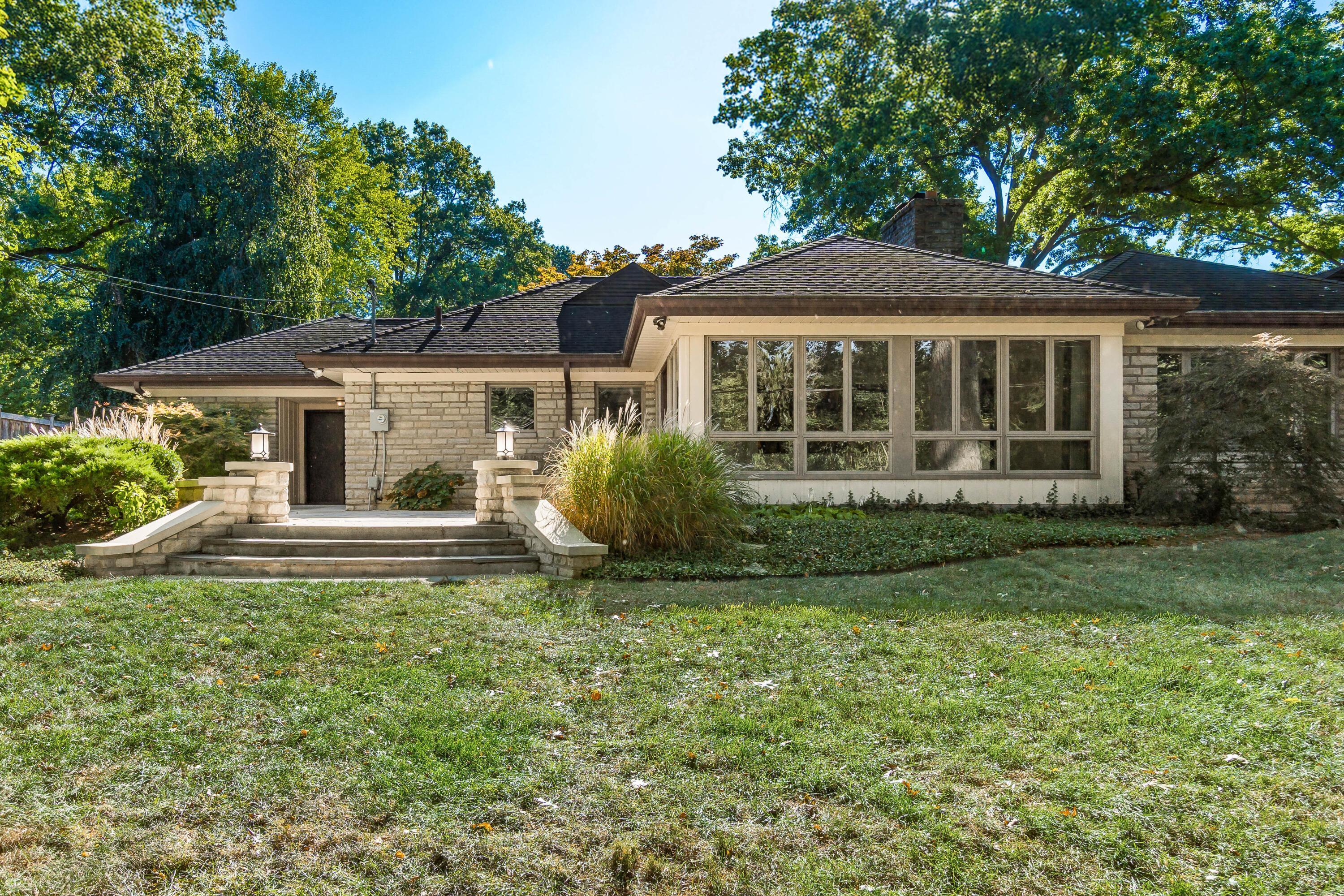4711 Scenic Drive
