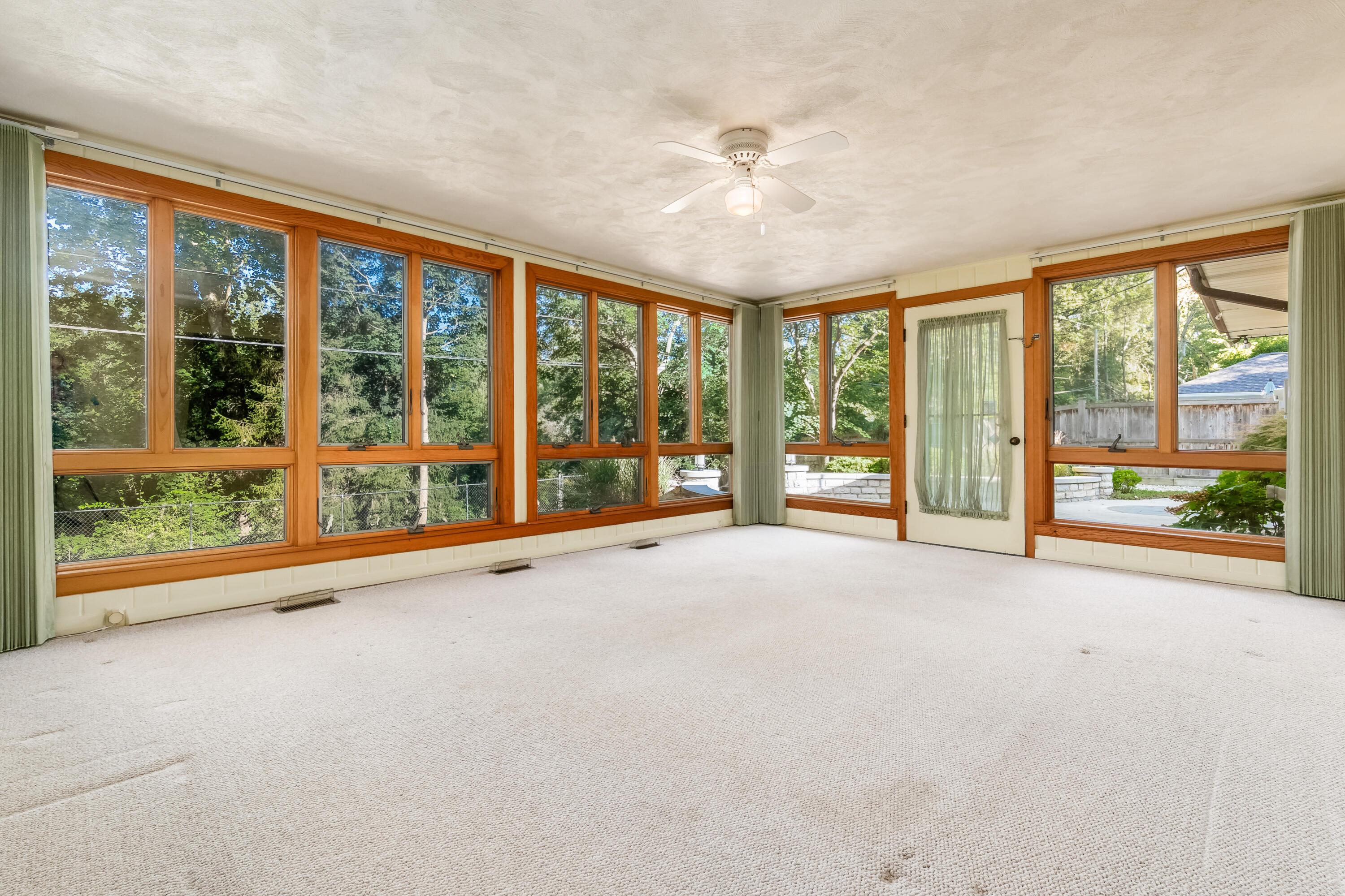 4711 Scenic Drive