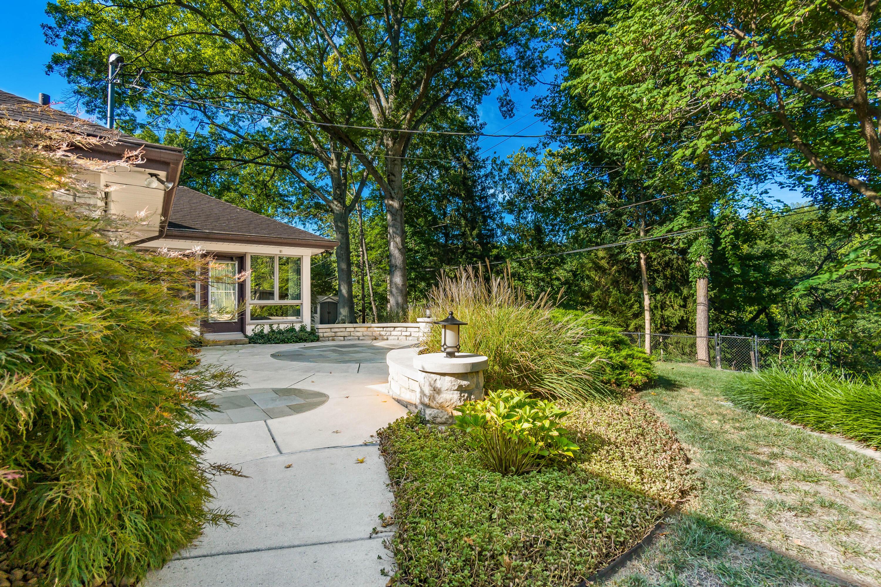 4711 Scenic Drive