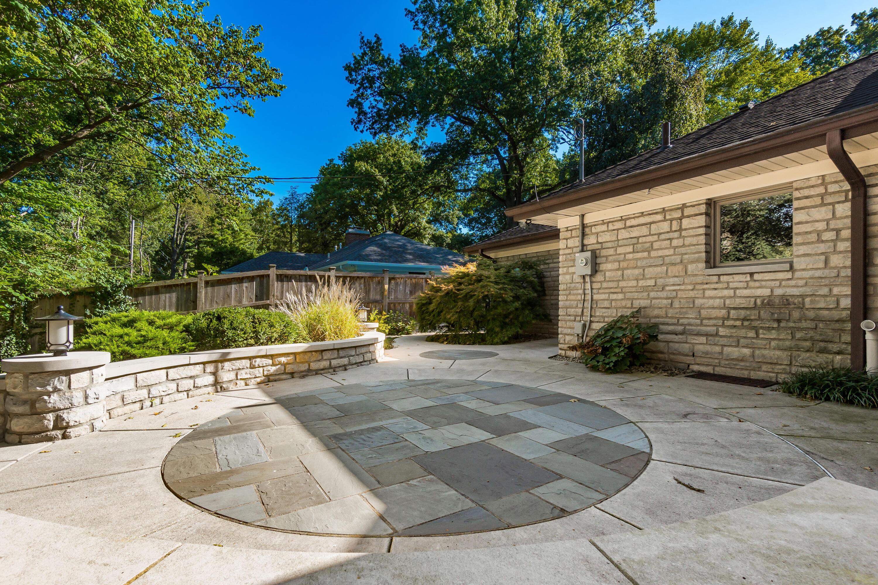 4711 Scenic Drive