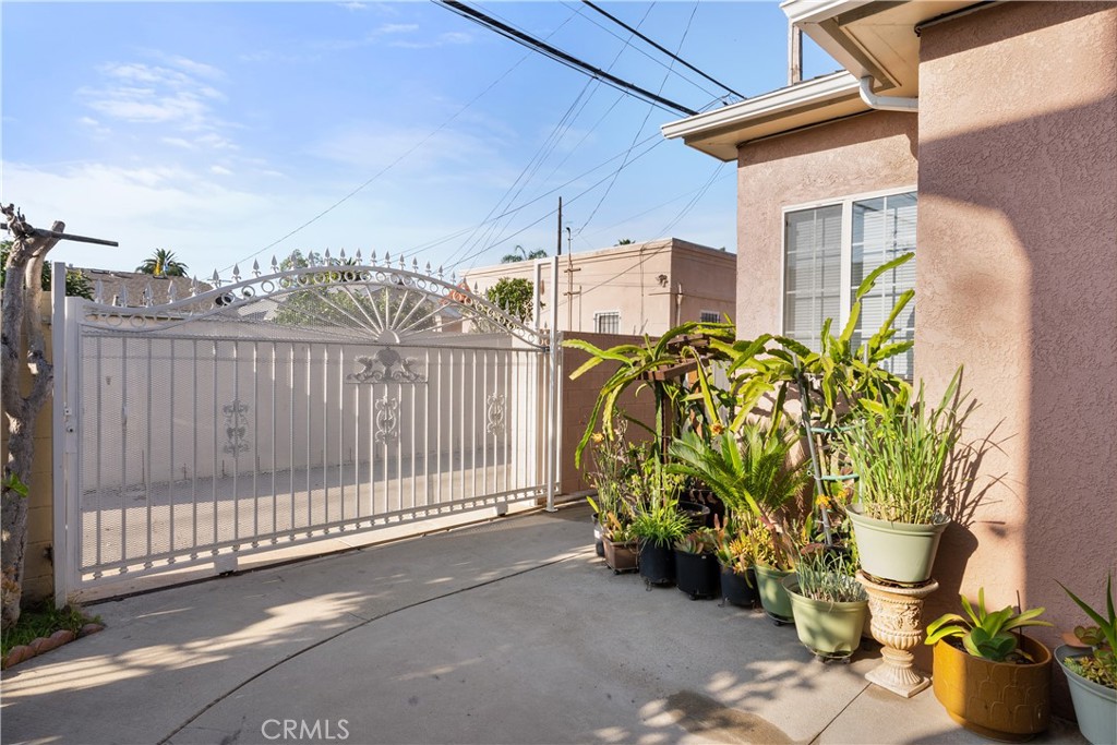 726 Orizaba Avenue