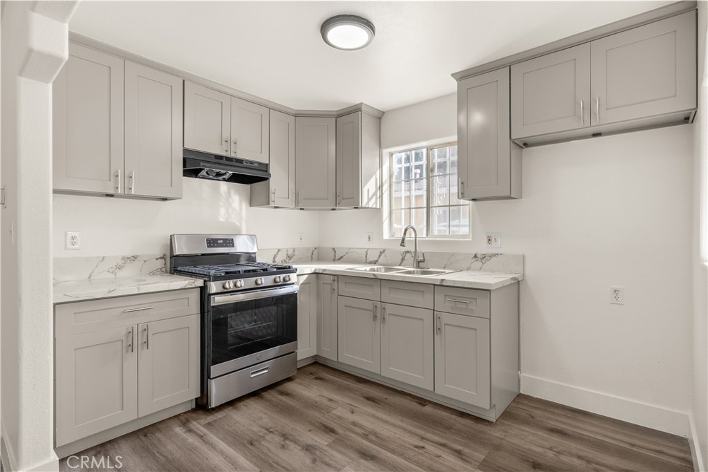 9110 Avalon Boulevard