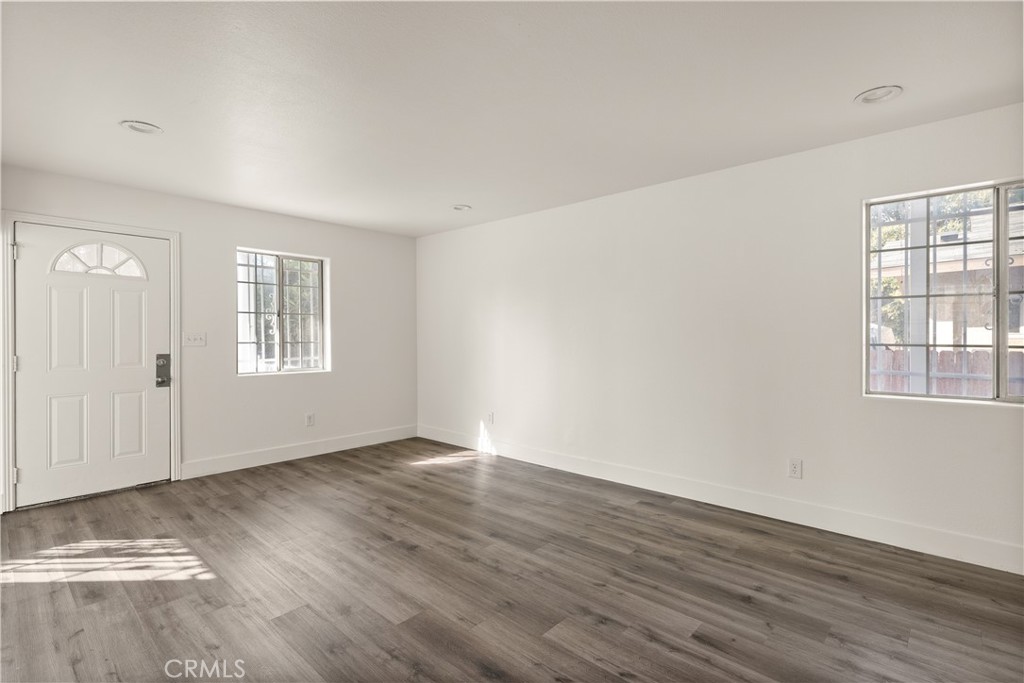 9110 Avalon Boulevard