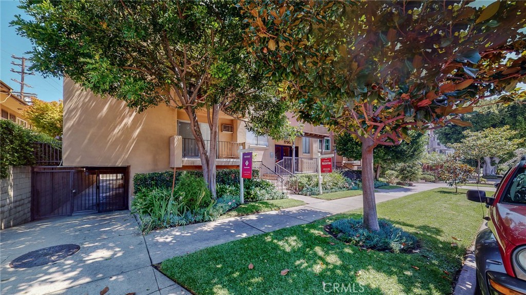 1730 Camden Avenue 203