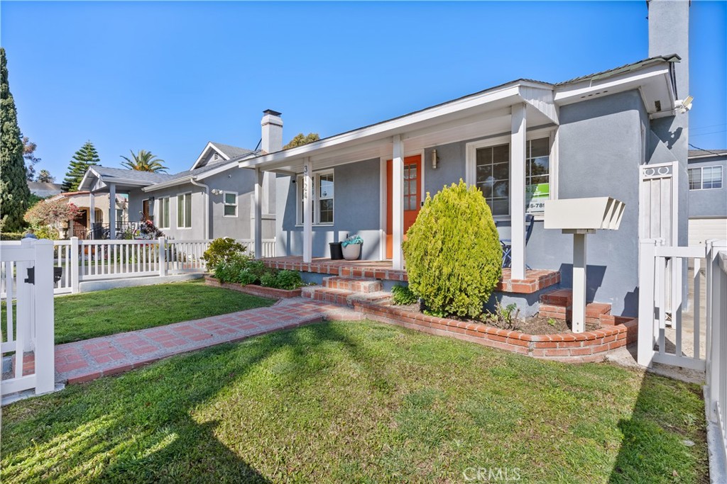 3124 Helms Avenue