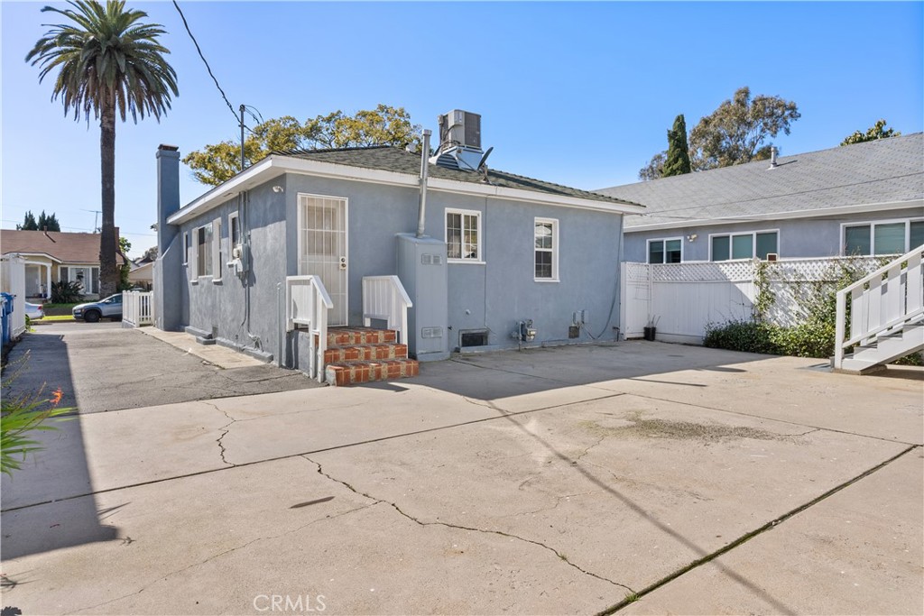 3124 Helms Avenue