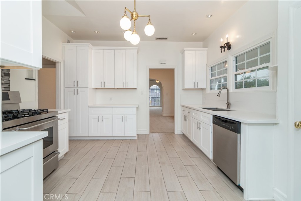 1003 Havenhurst Drive