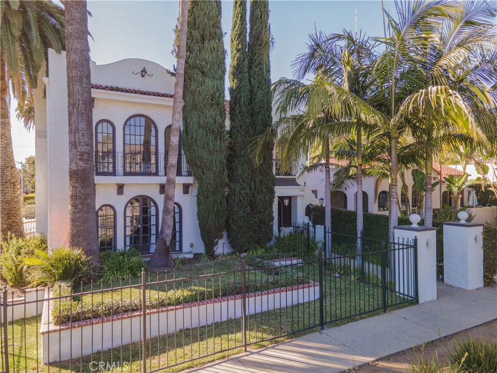 1003 Havenhurst Drive
