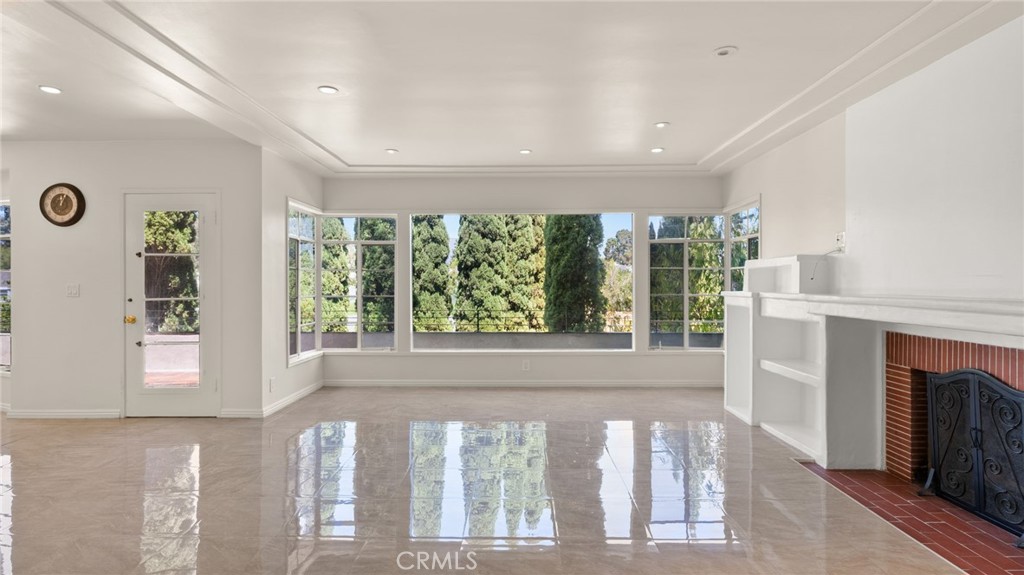 10314 Cresta Drive