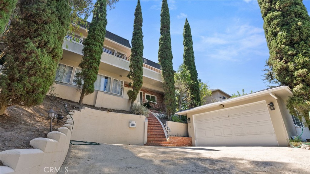 10314 Cresta Drive