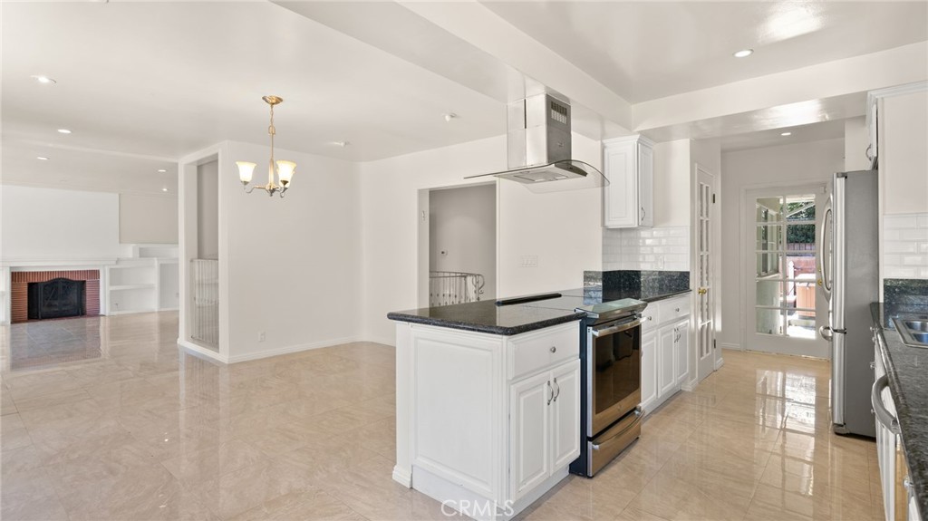 10314 Cresta Drive