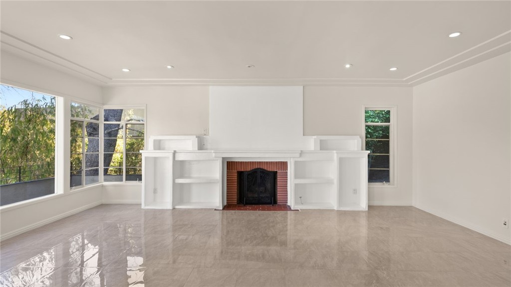 10314 Cresta Drive