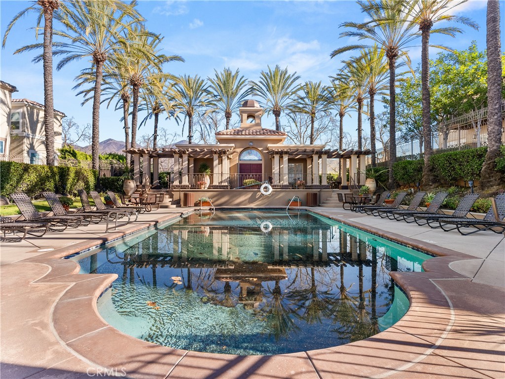 213 Montana Del Lago Drive