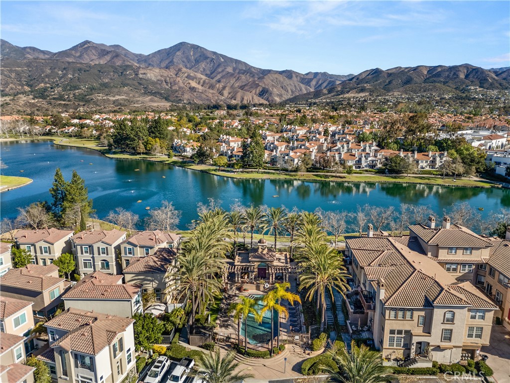 213 Montana Del Lago Drive