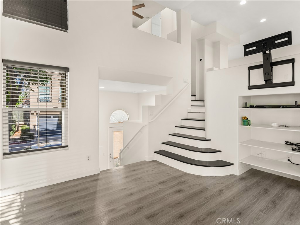 213 Montana Del Lago Drive