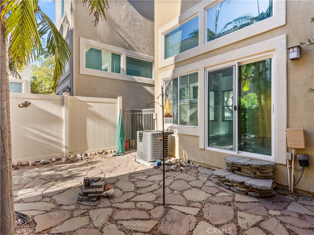 213 Montana Del Lago Drive
