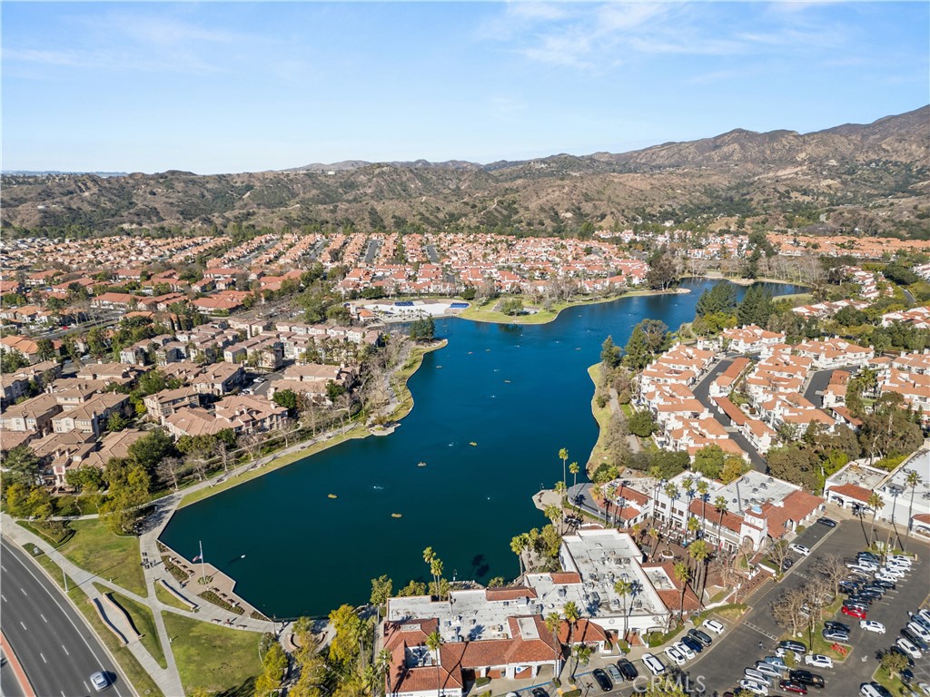213 Montana Del Lago Drive