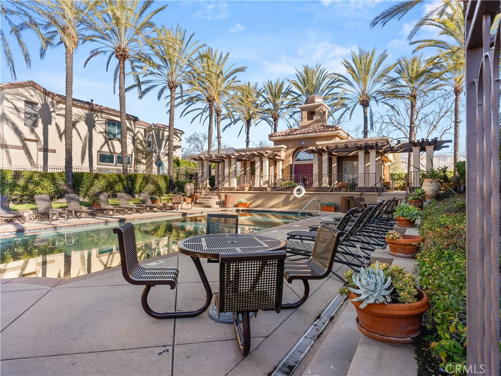 213 Montana Del Lago Drive