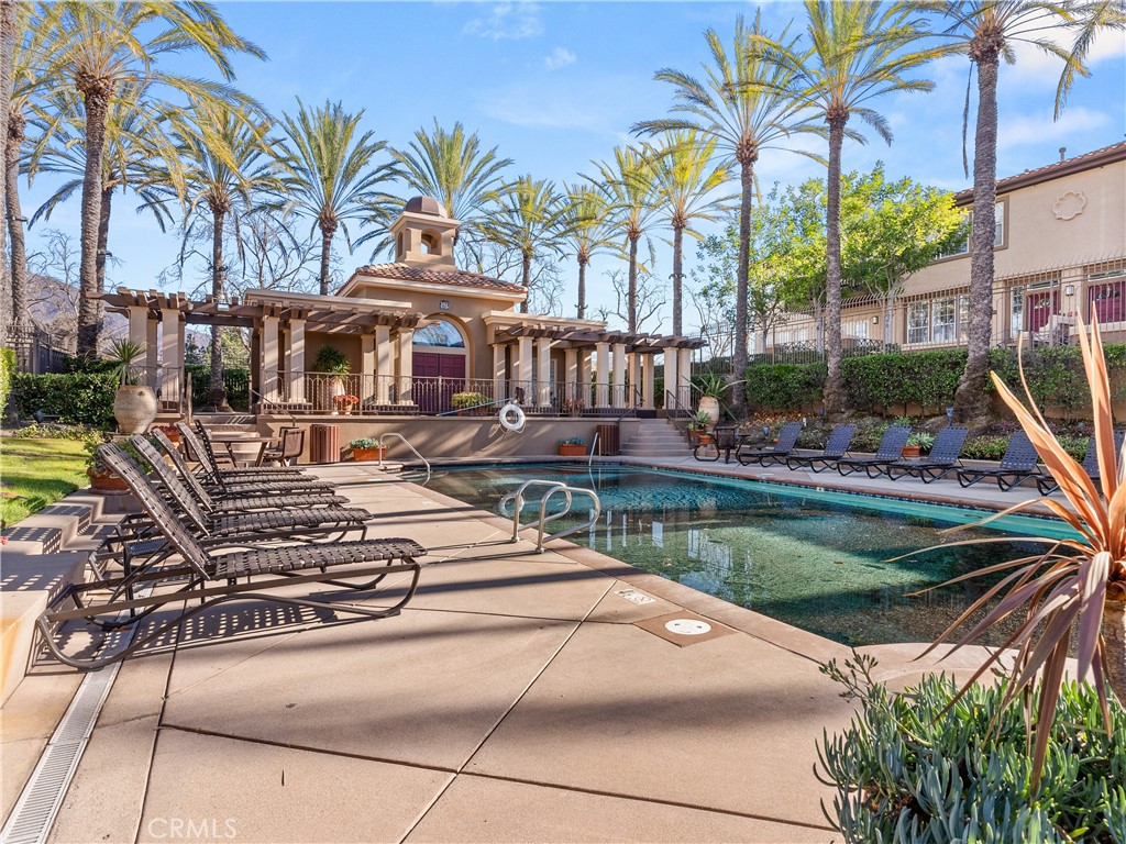 213 Montana Del Lago Drive