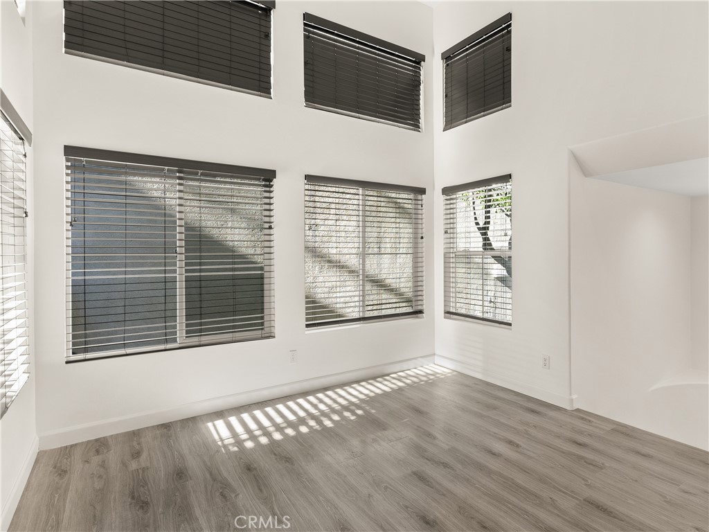 213 Montana Del Lago Drive