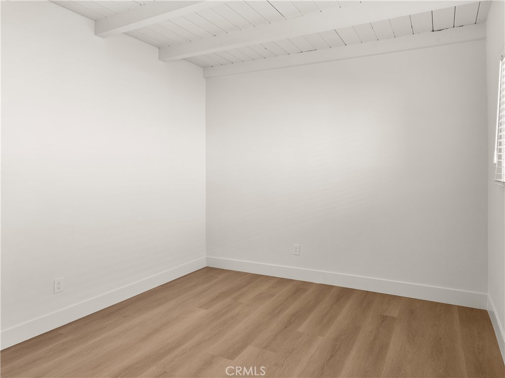 619 N Lucia Avenue N 2