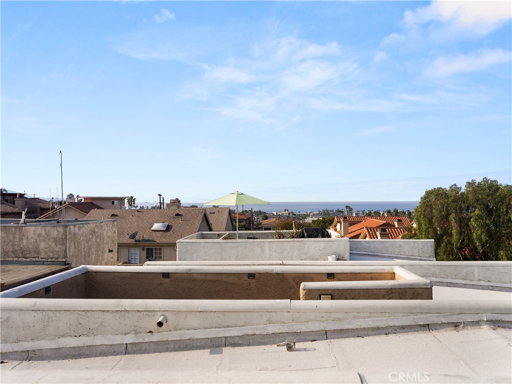 619 N Lucia Avenue N 2