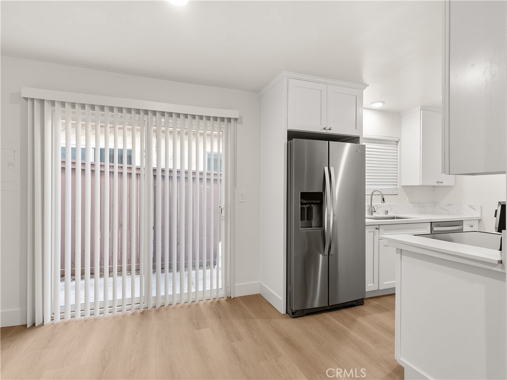 619 N Lucia Avenue N 2